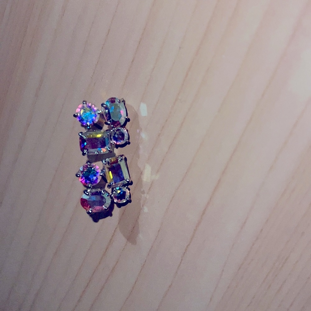 Kate Spade ♠️ New York studded post earrings